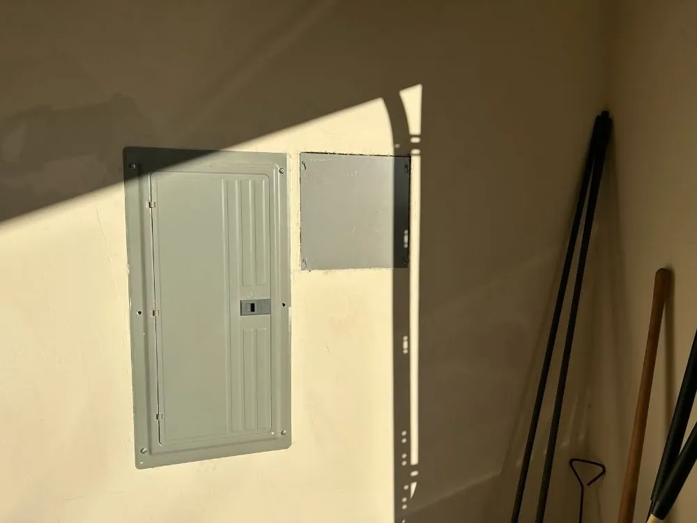 Slide of Wired Wizardz Electric