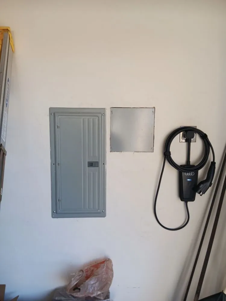 Slide of Wired Wizardz Electric