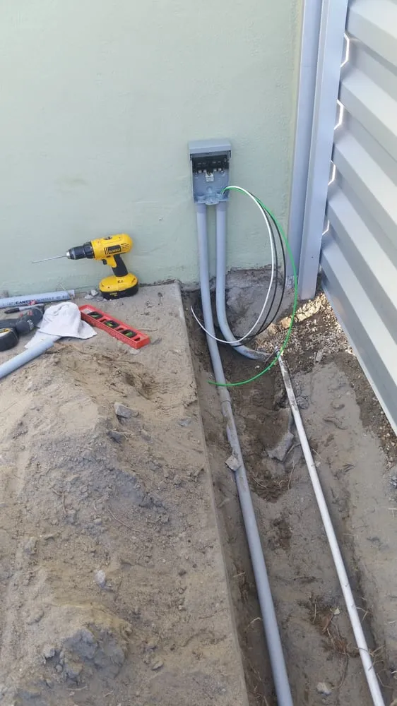 Reliable electrician providing electrical repair in ,