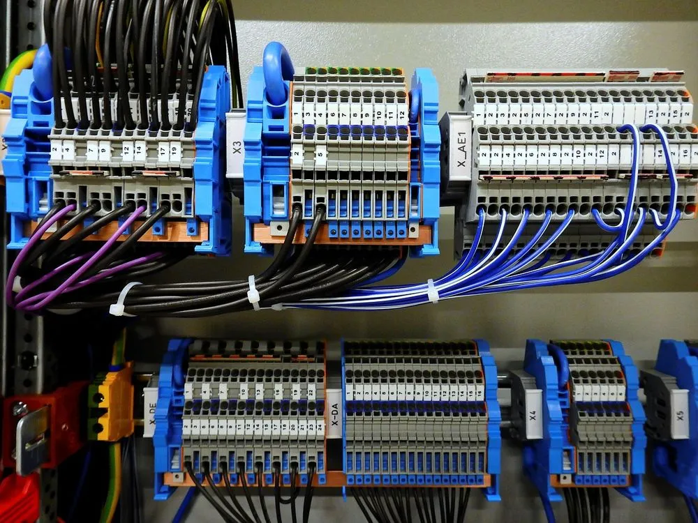Licensed lighting installation service in La Crescenta, CA - Wiredwise Technologies