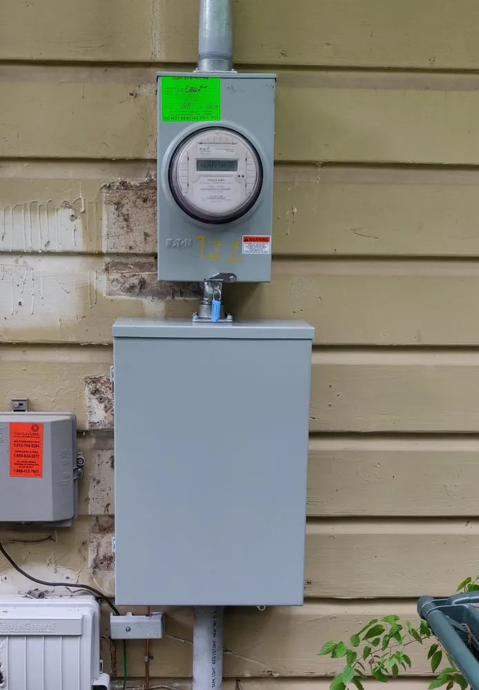 Trusted electrician providing wiring installation in , 