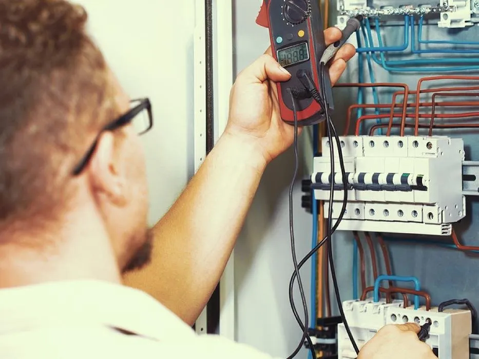 Slide of Wiremen Electric