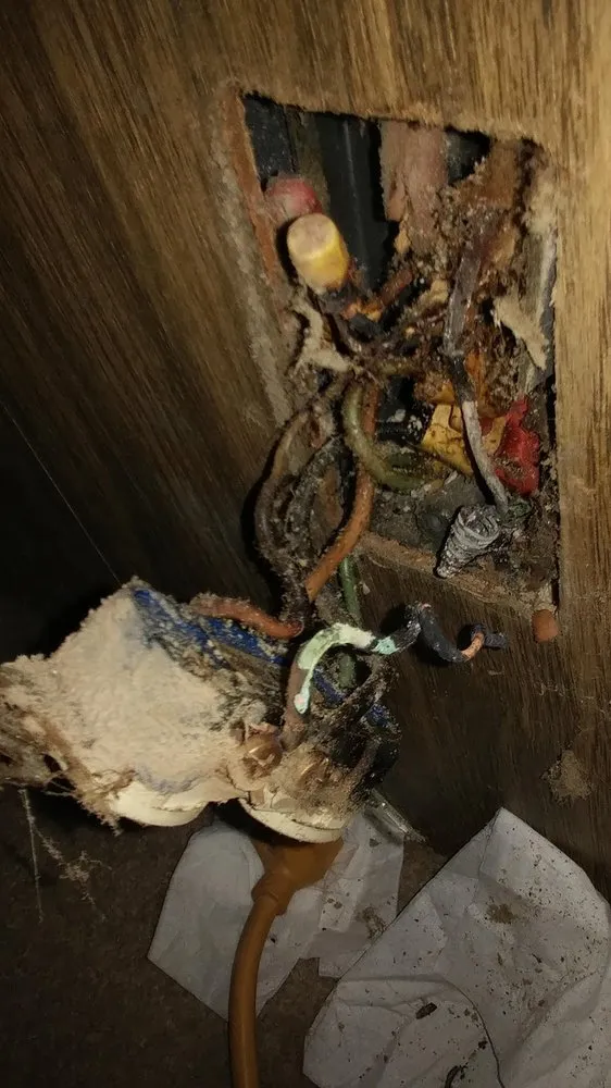 Slide of Wiremen Electrical