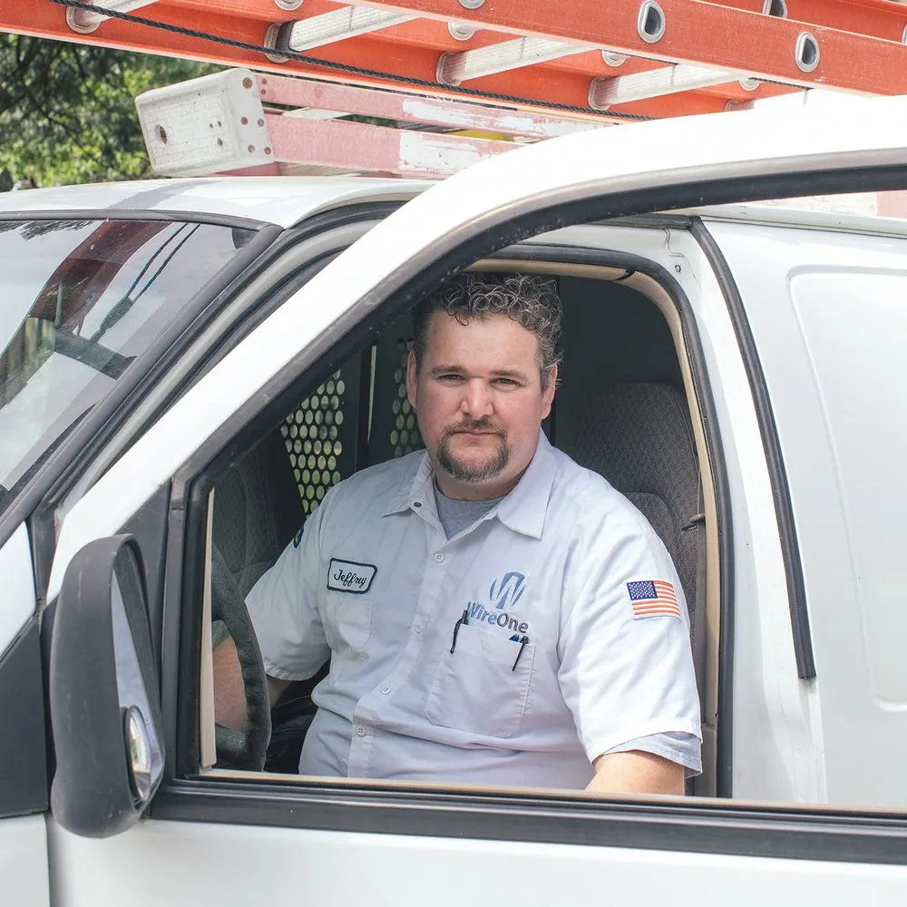 Expert outlet and switch repair in La Motte, IA by WIREONE