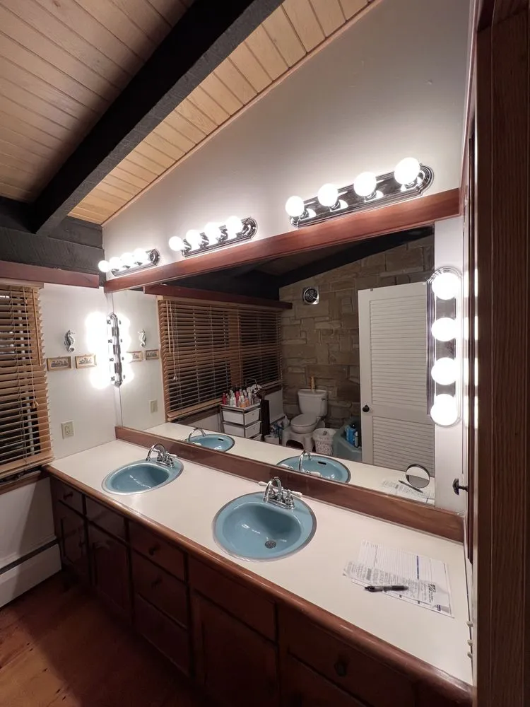 Affordable electrician providing electrical repair in East Butler, PA - Wirtz Home Improvement
