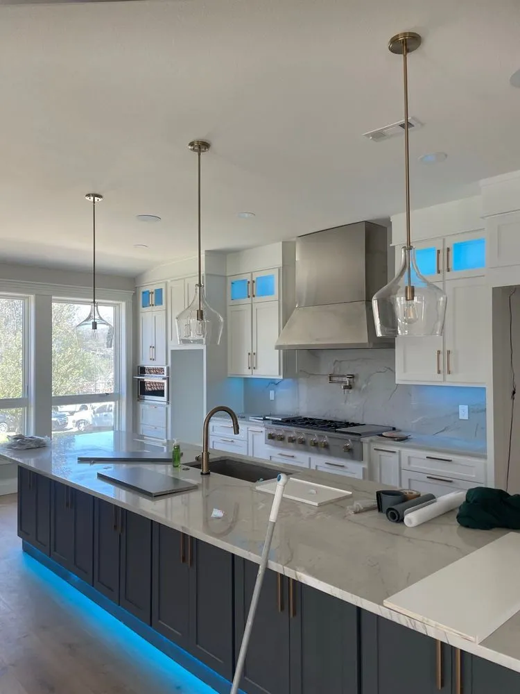 Slide of Wise Guys Electrical