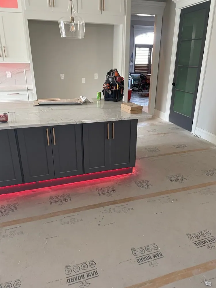 Slide of Wise Guys Electrical