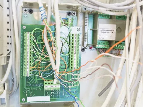 Slide of WIT Electric