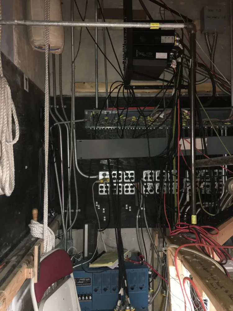 Slide of Witchcat Electric