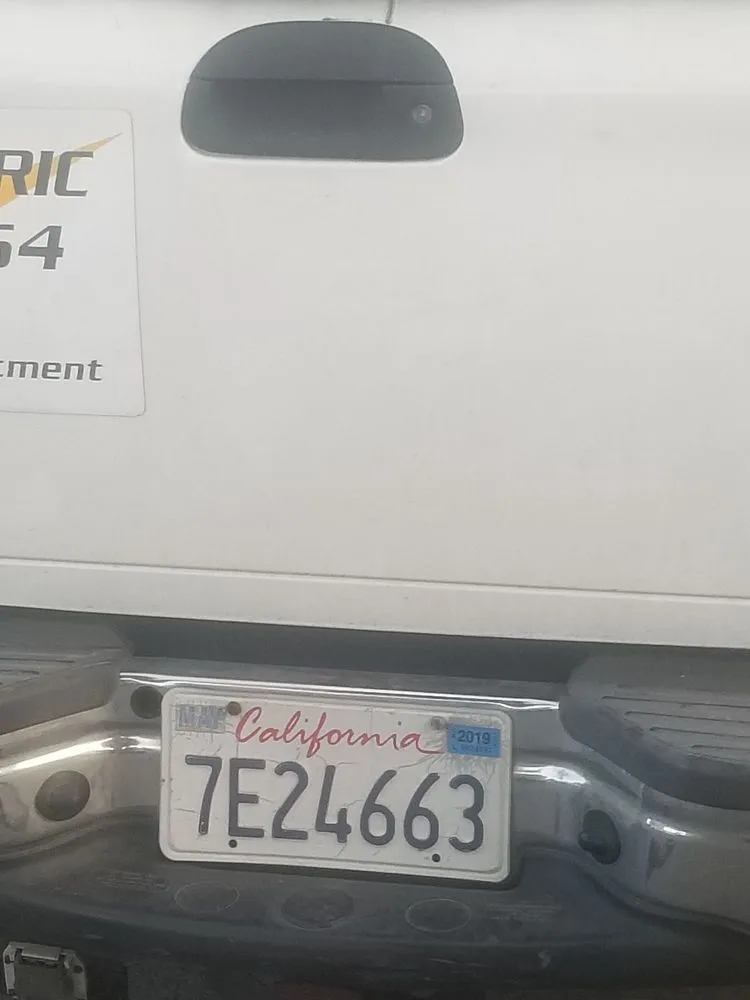 Slide of Wizard Electric & Lighting