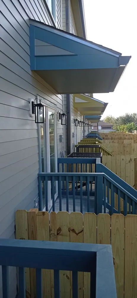 Certified electrical service for homes in emergency electrical service, by