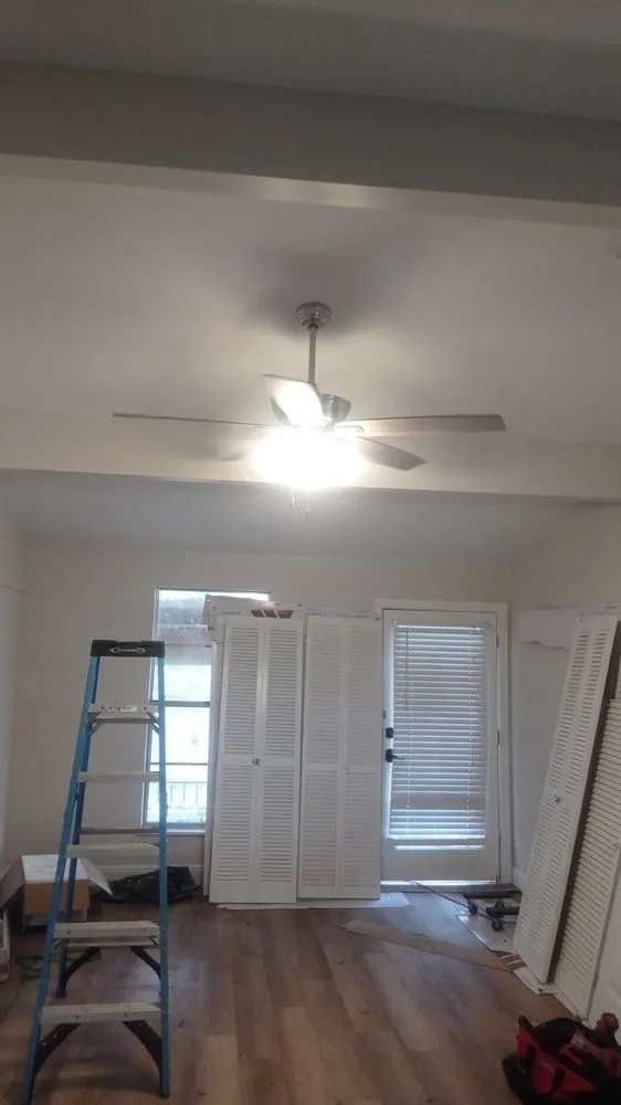 Licensed circuit breaker repair experts serving , - WL Electrician