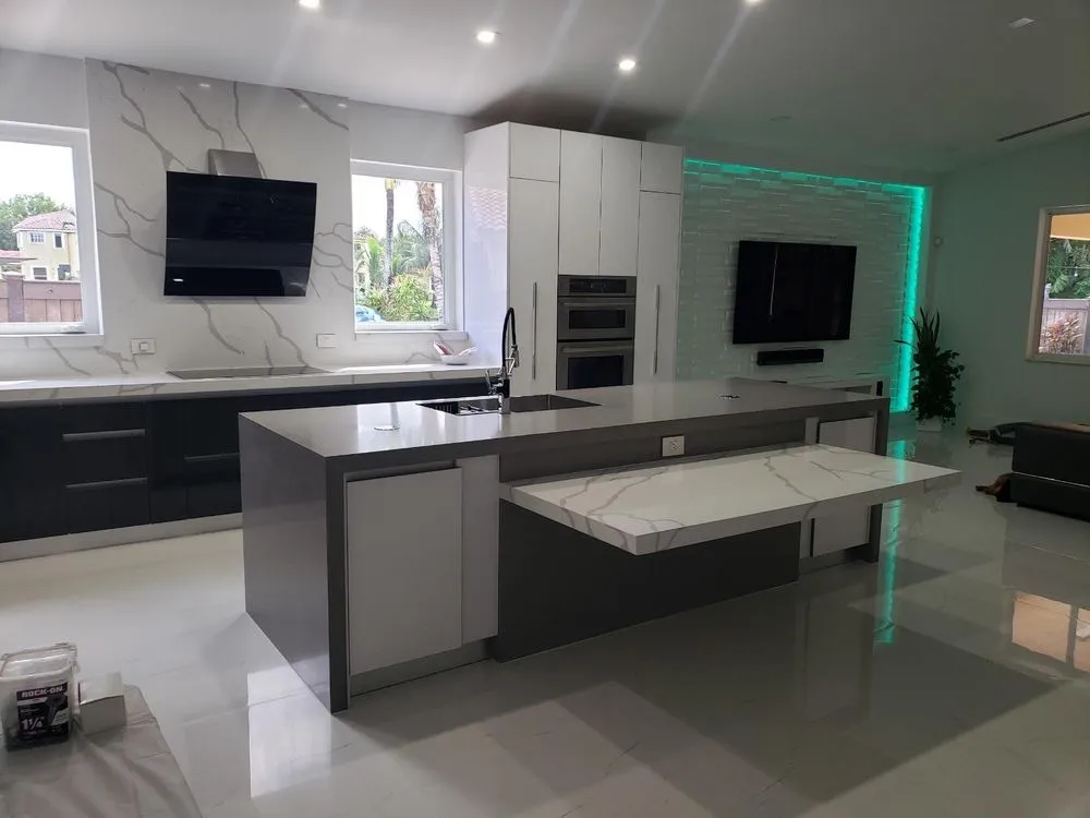 Slide of W&L Home Improvevement