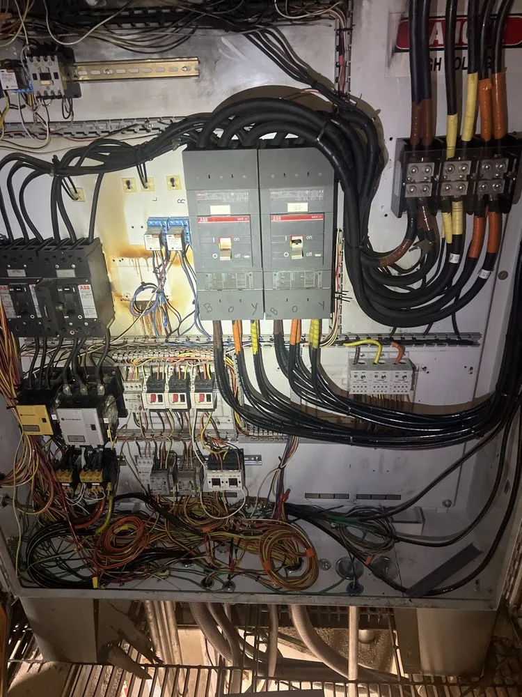 Expert outlet and switch repair service in Winston-Salem, NC - WM Thomas Contracting