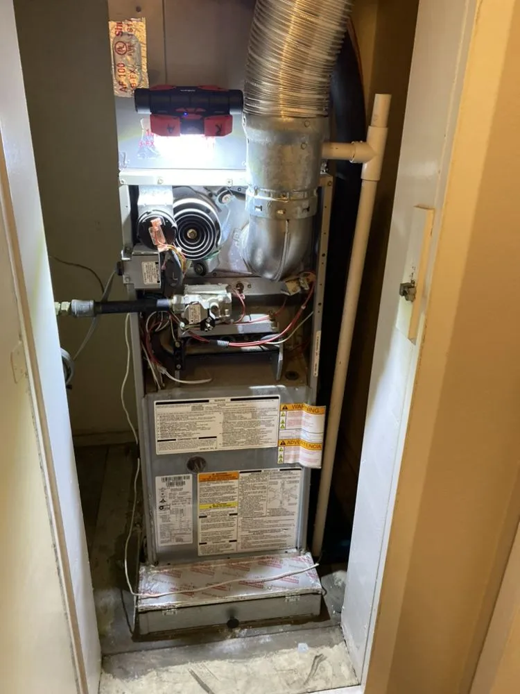 Slide of WMT General Contractors