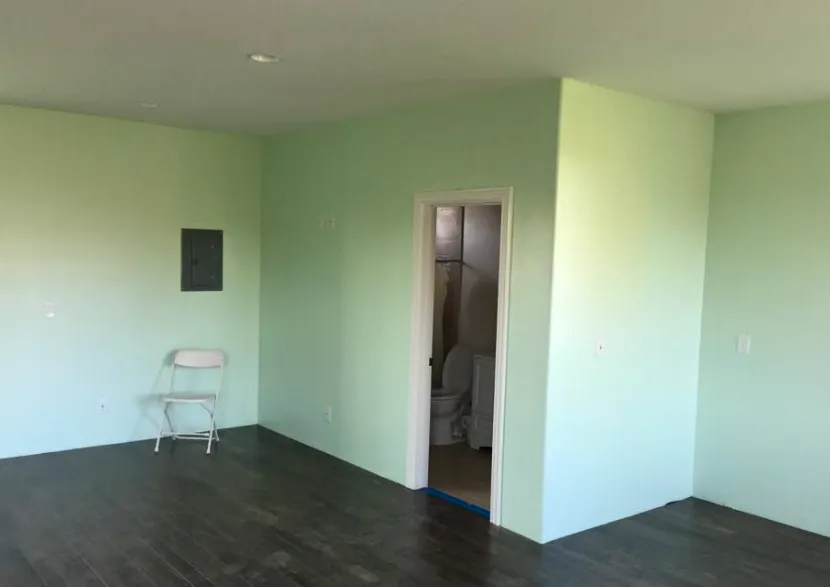 Slide of Woo Brothers Electric