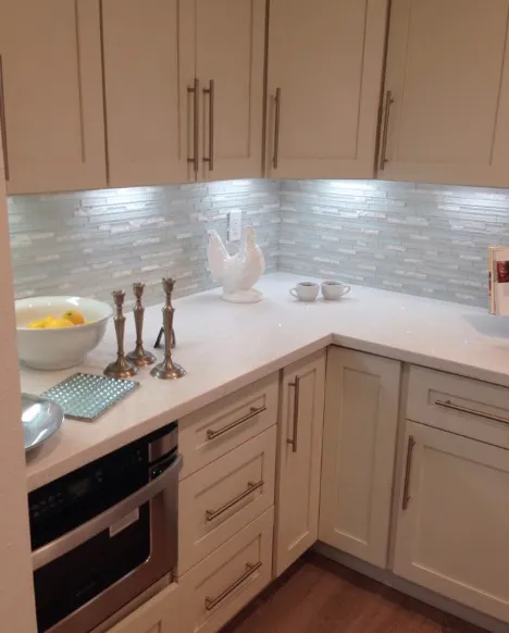 Slide of Woo Brothers Electric