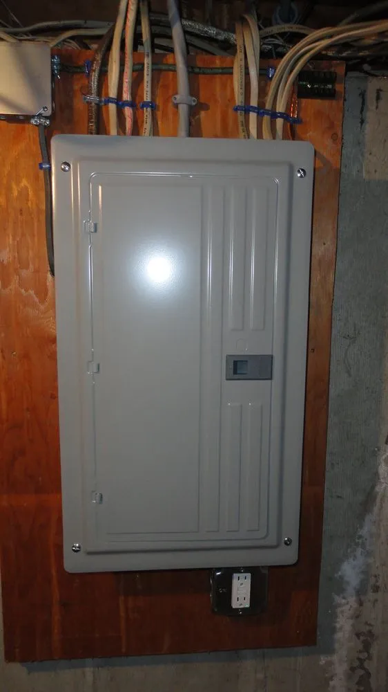 Slide of Wood E Lewis Electrician