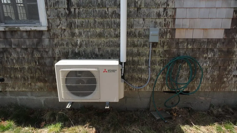 Slide of Wood E Lewis Electrician