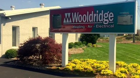 Emergency electrical service for homes in outlet and switch repair, by