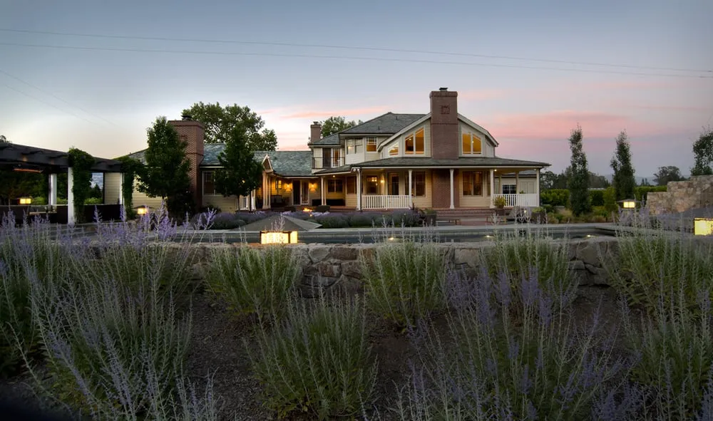 Slide of Wooly's Electric Inc.