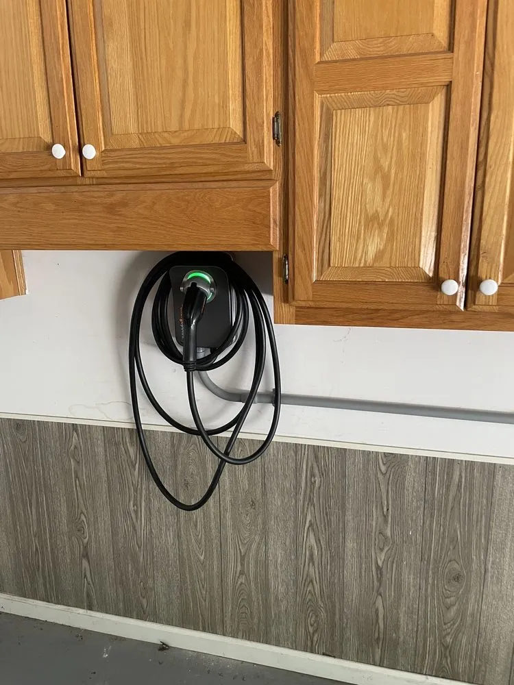 Slide of Working Hands Electric