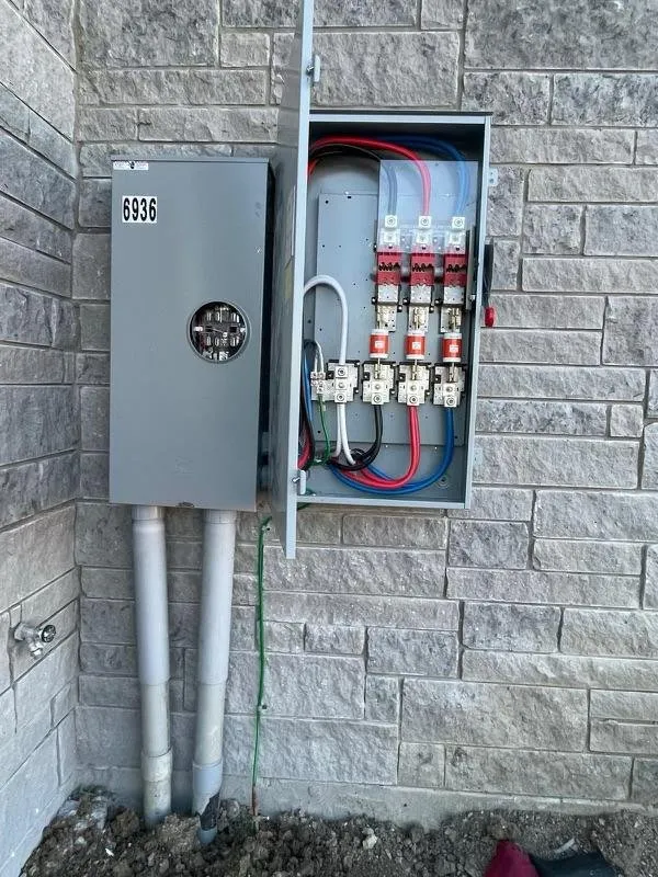 Slide of WT Electrical Services