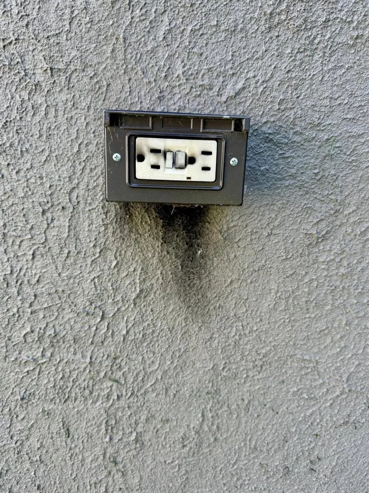 Reliable outlet and switch repair in Illinois City, IL by X Electric