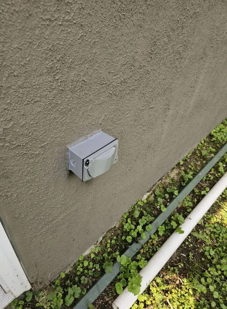 Trusted electrician providing panel upgrade in Illinois City, IL - X Electric
