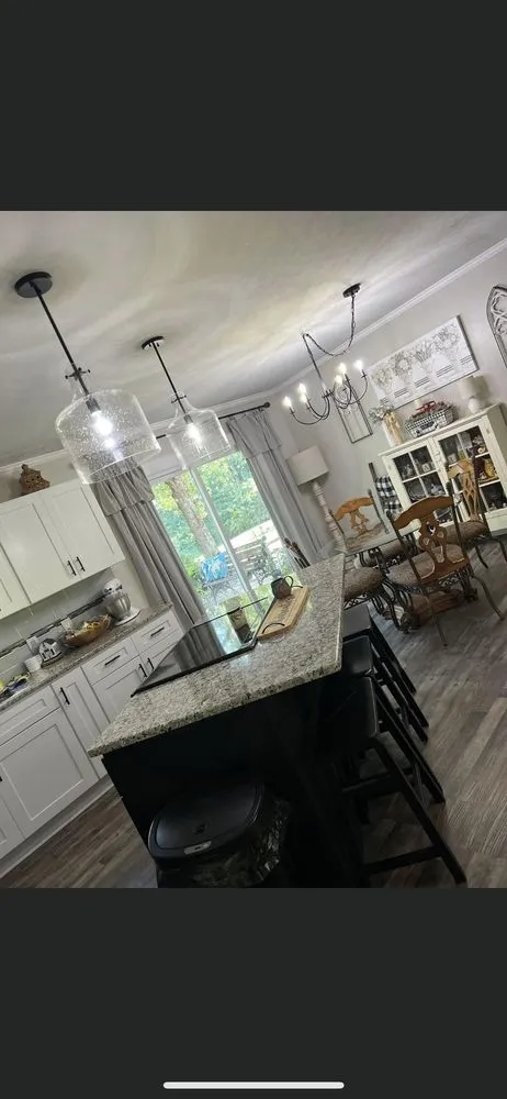 Affordable electrician providing circuit breaker repair in Leesburg, AL - Xcel Electric