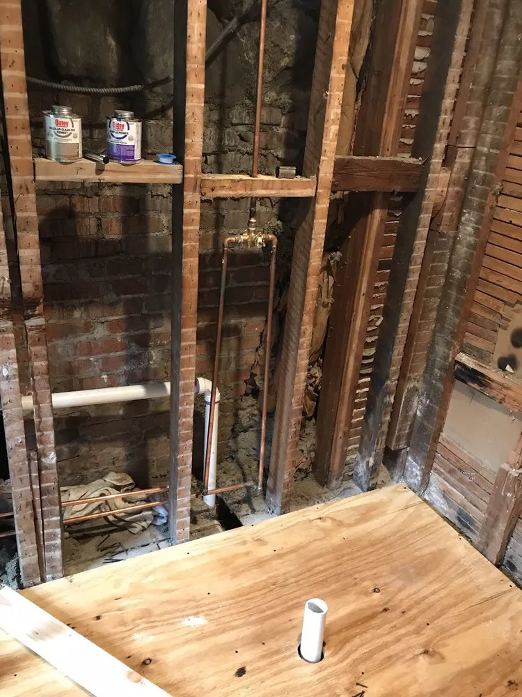 Professional electrician providing lighting installation in St. Petersburg, FL - XMD Home Improvement