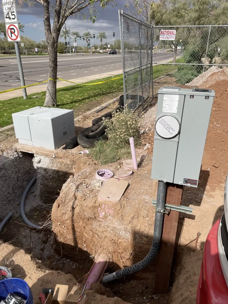 Emergency electrician providing lighting installation in ,