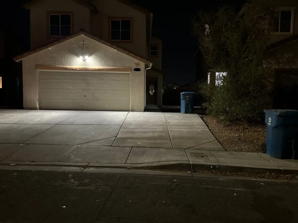 Slide of Xtra Hand Handyman