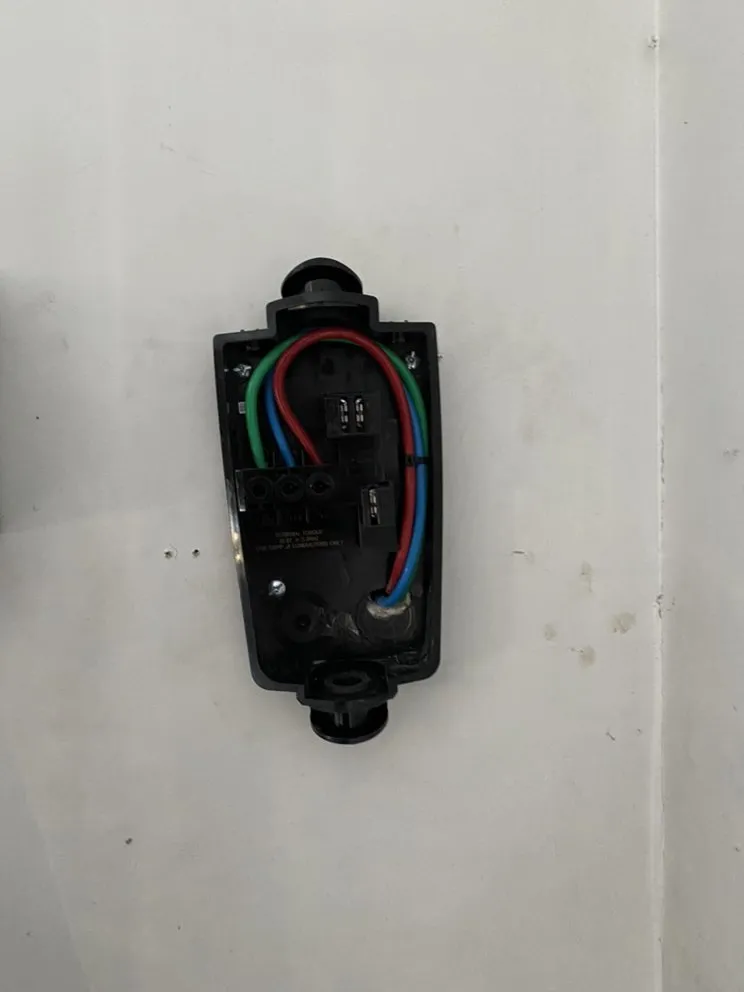 Slide of Yaka Electric