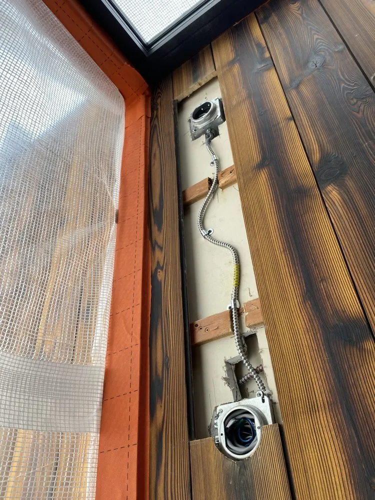 Slide of Yaka Electric