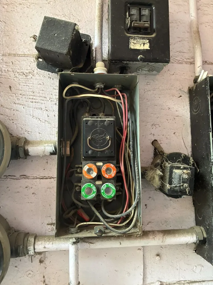 Slide of Yates Services Of Memphis