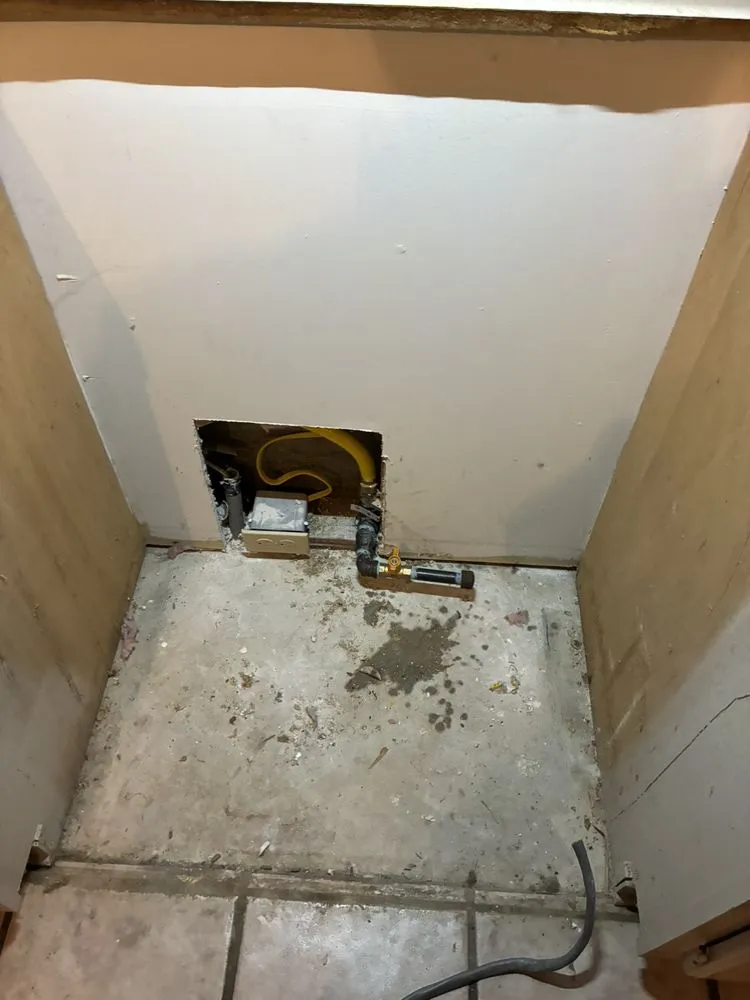 Reliable outlet and switch repair in ,  by Yates Services Of Memphis