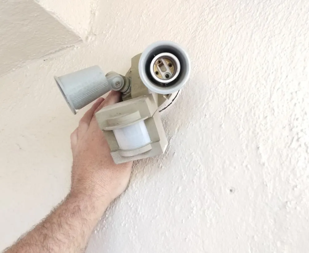 Slide of Ye Olde Handyman General Contractor