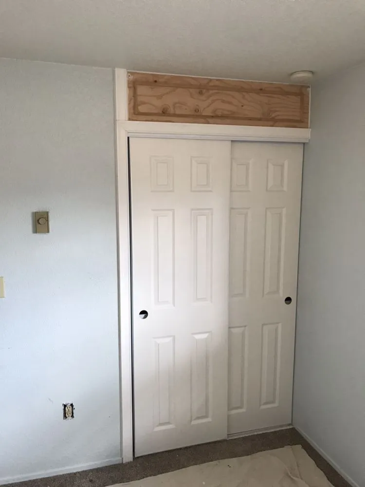 Certified lighting installation service in ,  - Yellow van Handyman