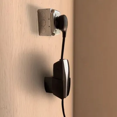 Yellowtail Electric Logo