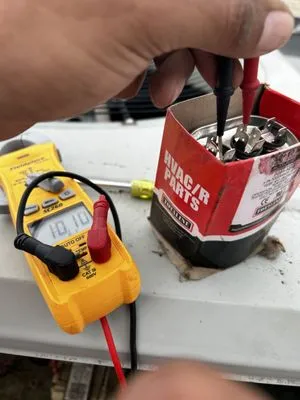 Yeti HVAC Solutions Logo