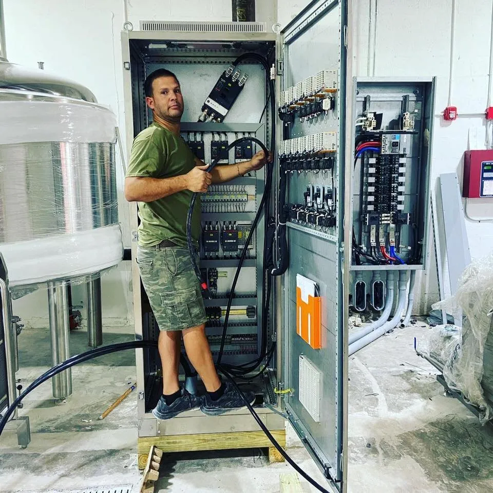 Slide of Y&G Volt Power