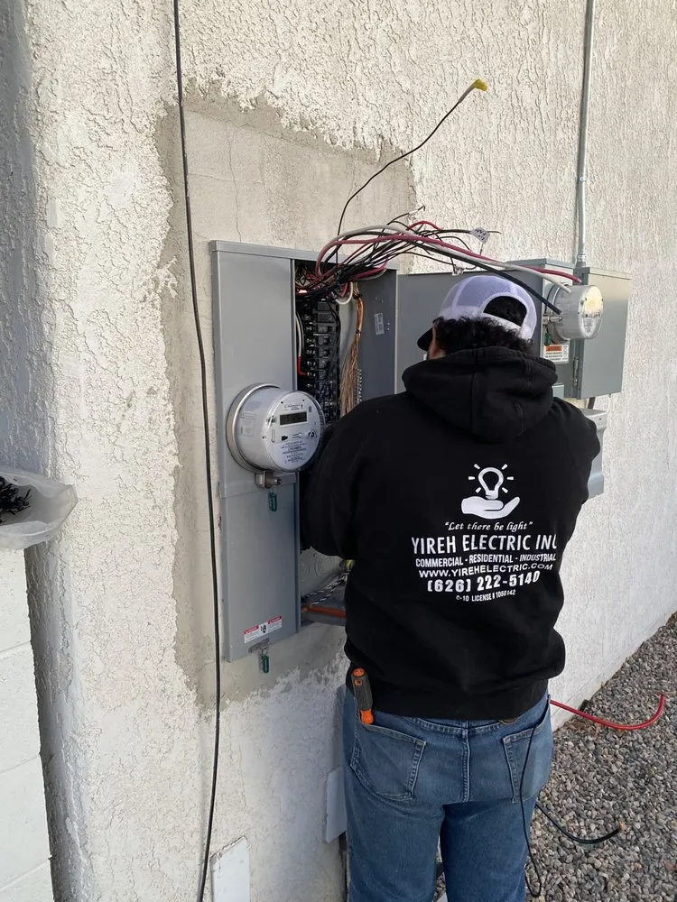 Slide of Yireh Electric