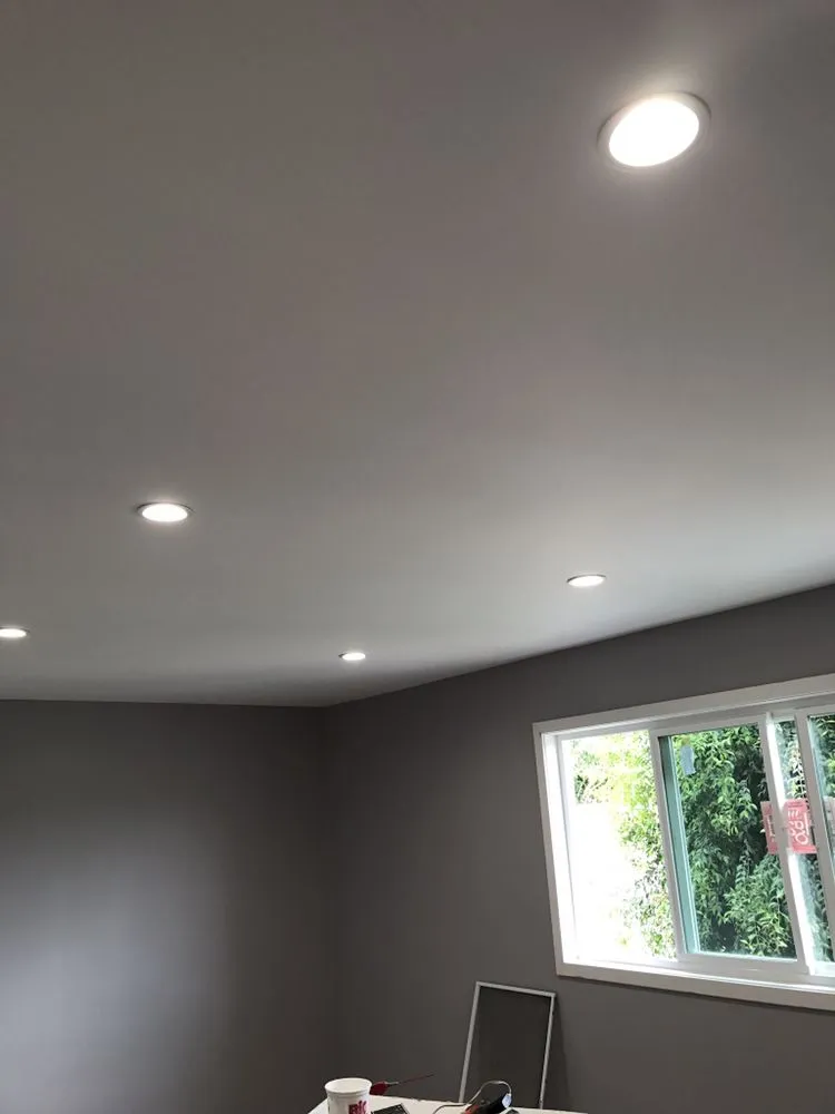 Slide of Yireh Electric