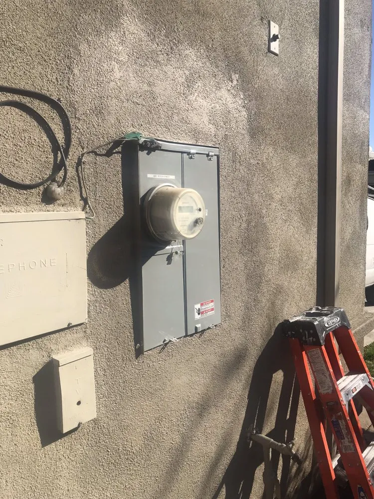 Slide of Yireh Electric