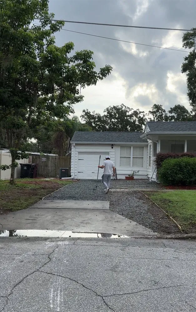 Slide of Y&L Handy Services