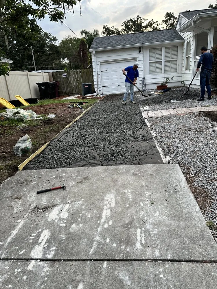 Slide of Y&L Handy Services