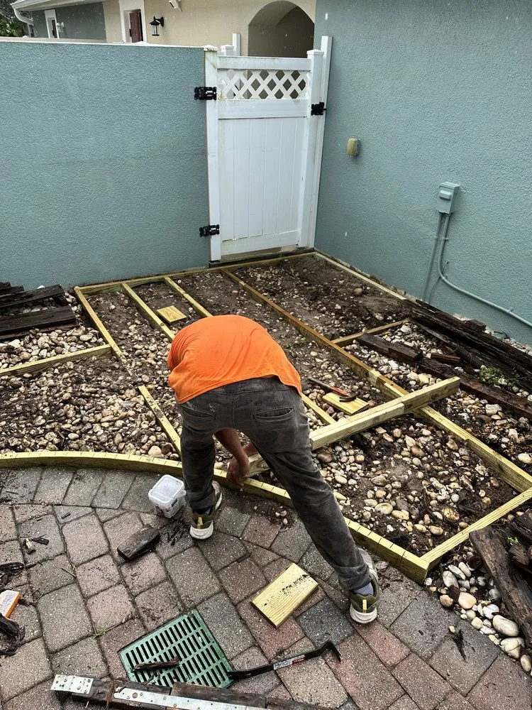 Slide of Y&L Handy Services