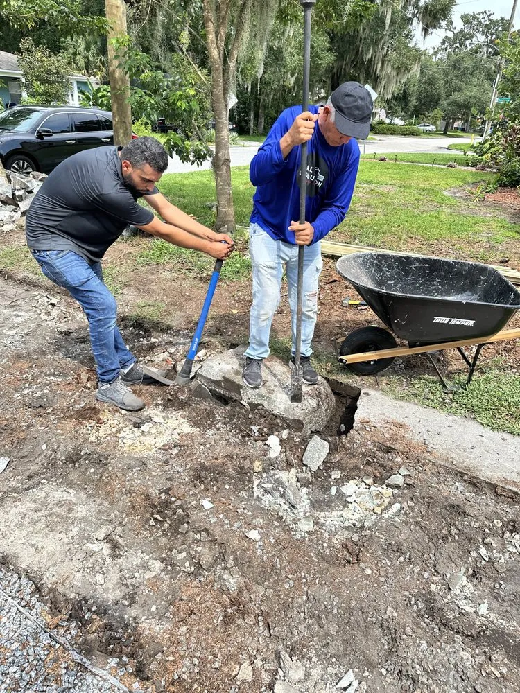 Slide of Y&L Handy Services