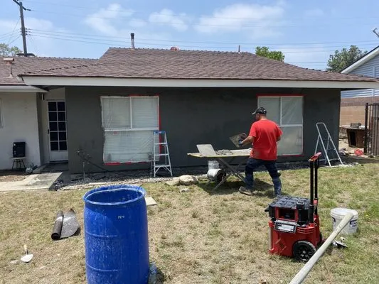 Yohan’s Handyman Logo